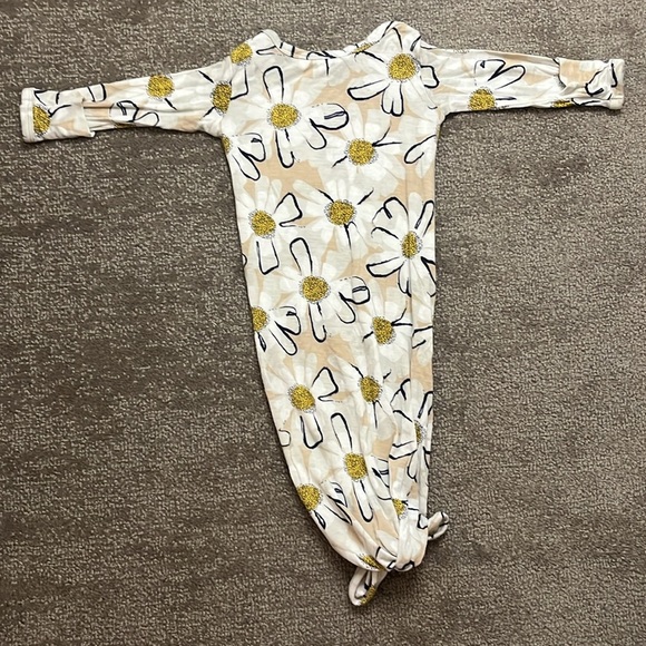 Kickee Pants Posh Peanut Tea Hazel Village Baby Bundle 0-12M GUC Organic - Picture 4 of 16